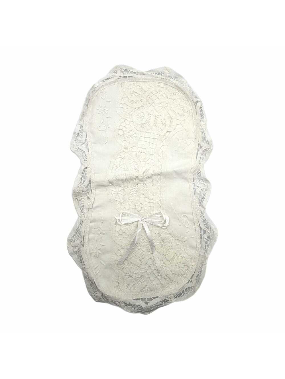 Vintage Baptism Oval White Cloth